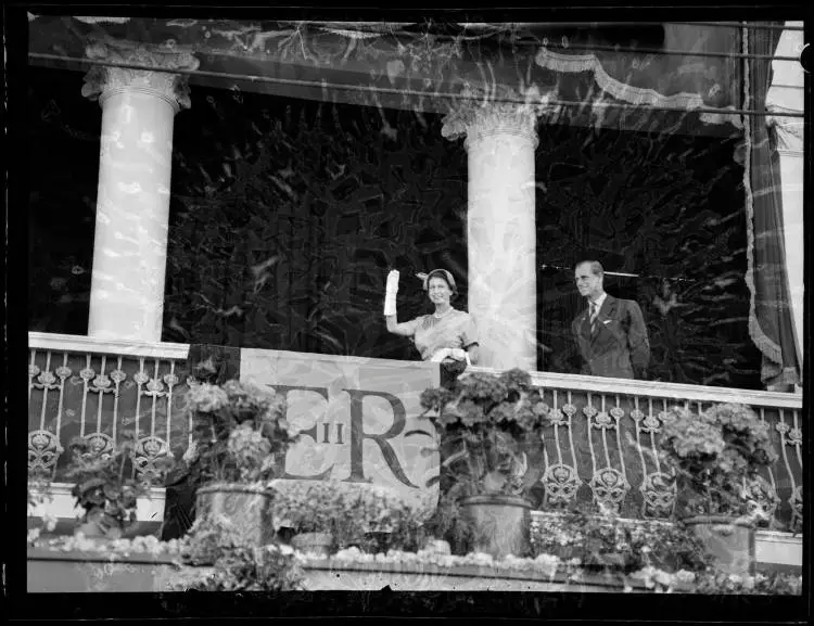 Queen Elizabeth II at the Grand Hotel, Invercargill, 1954