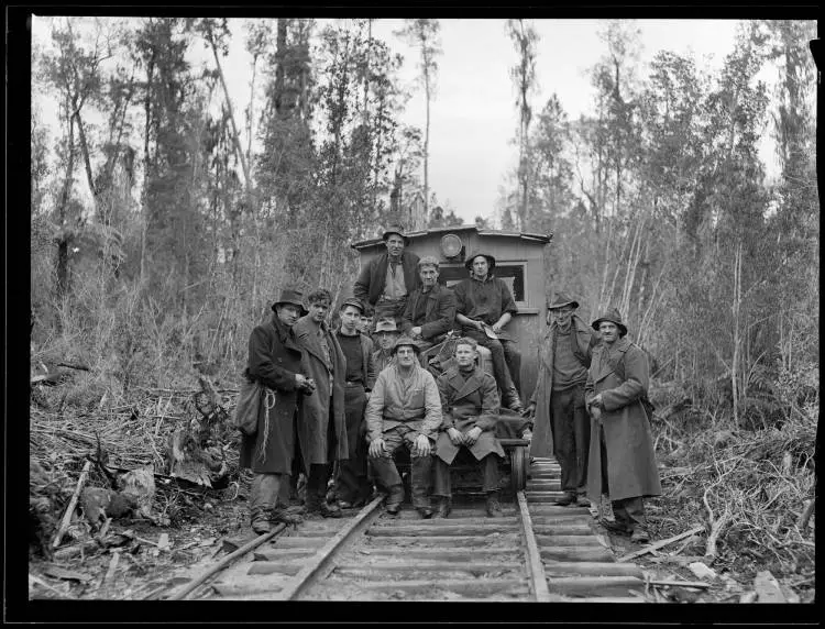 Kauri logging, Port Charles, Coromandel Peninsula