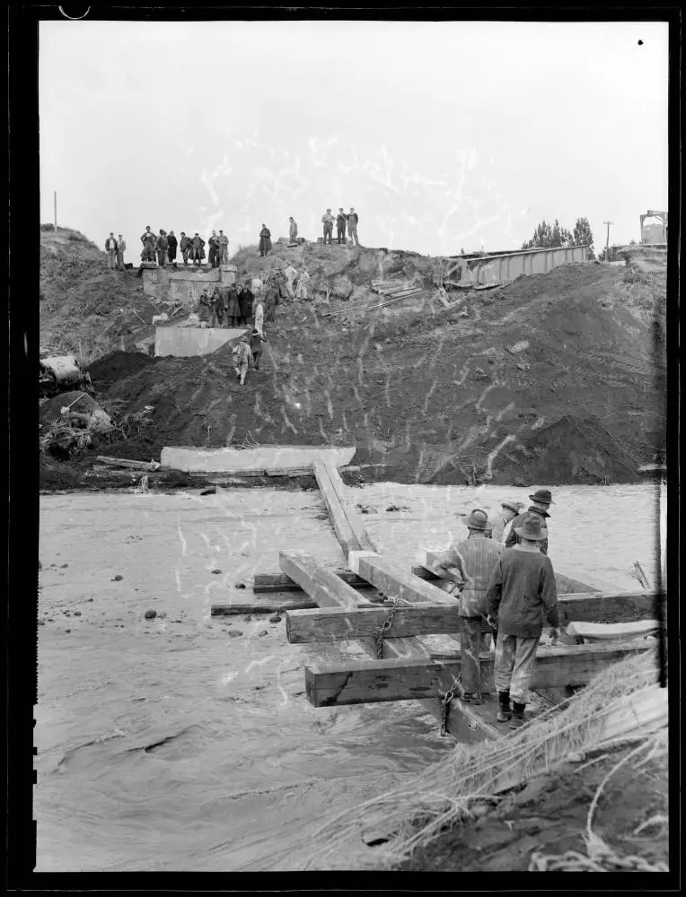 Tangiwai Railway Bridge Reconstruction, 1953
