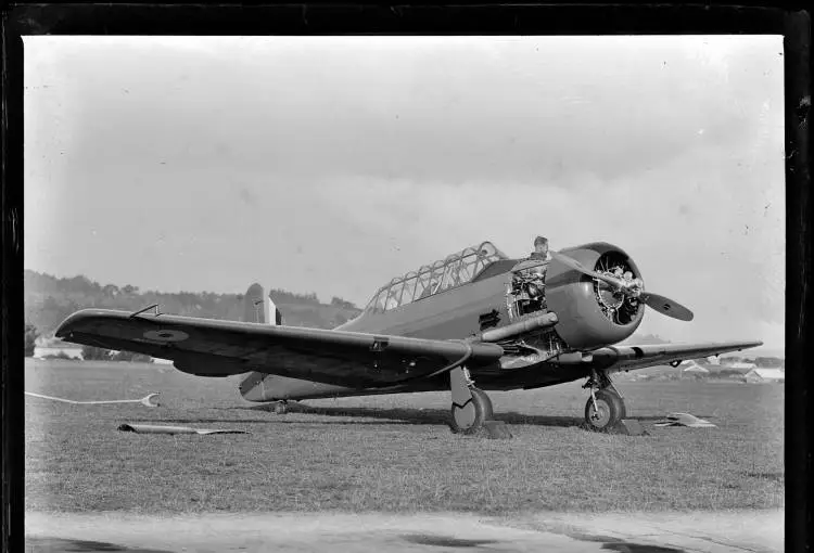 North American Harvard Mk. II, 1941