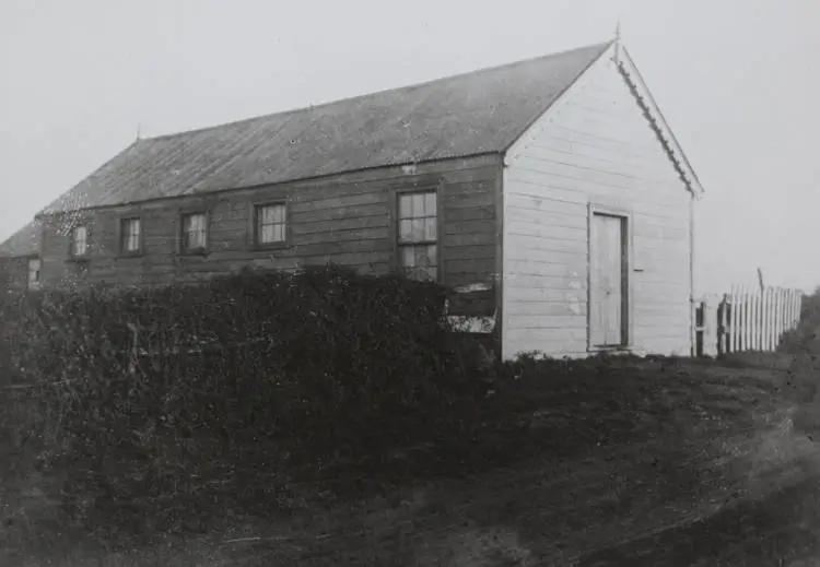 The old Pakuranga hall, ca 1910.
