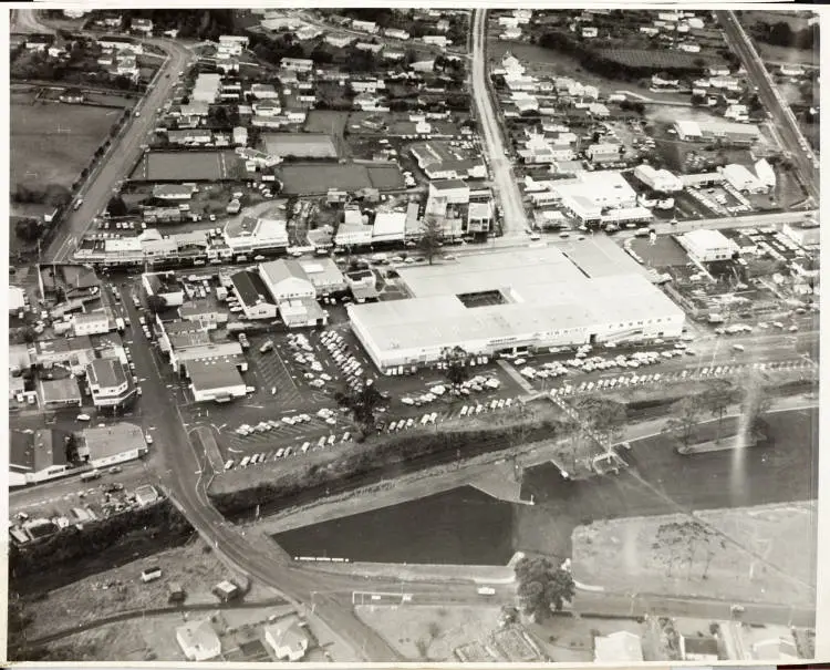 Southmall Shopping Centre, Manurewa, 1970