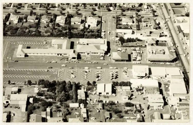 Papatoetoe Hotel, Hunters Corner, 1960s