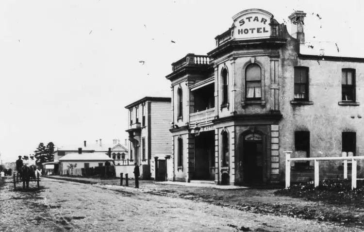 Star Hotel, Ōtāhuhu, ca 1910.