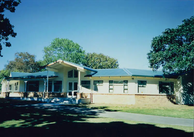 Administration block, Manurewa Central School, 1997.