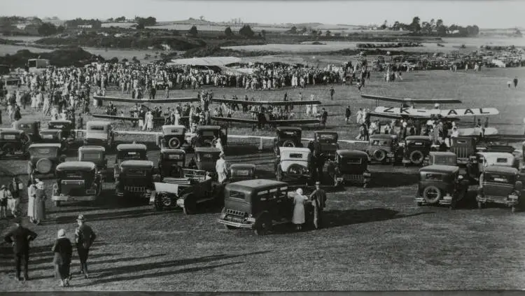 Kingsford Smith at Māngere, 1928