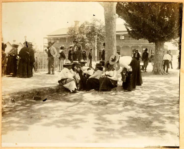 Māori men and women on voting day, Rotorua
