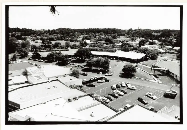 View of Great South Road, Manurewa, 1995