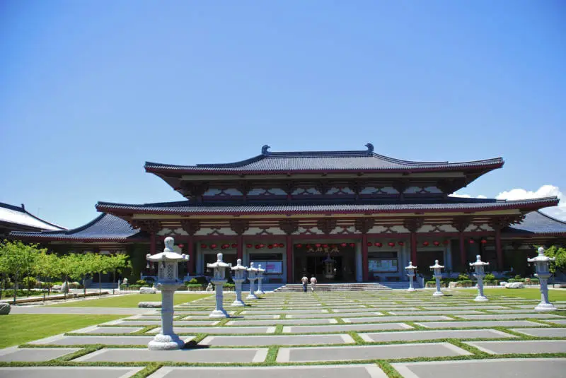 Buddhist temple, Flat Bush, 2008