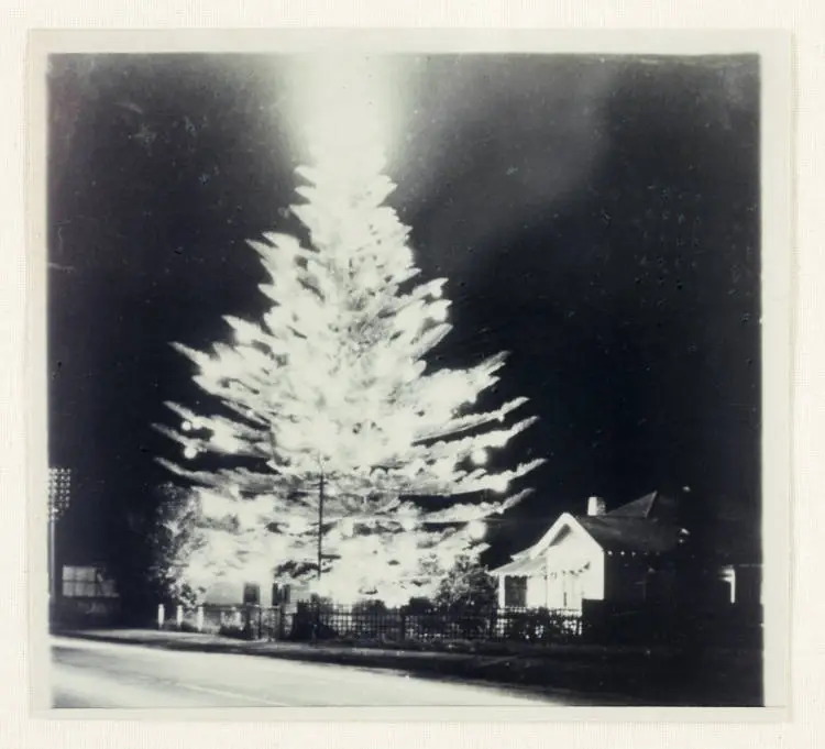 Christmas lights, Manurewa, 1950s
