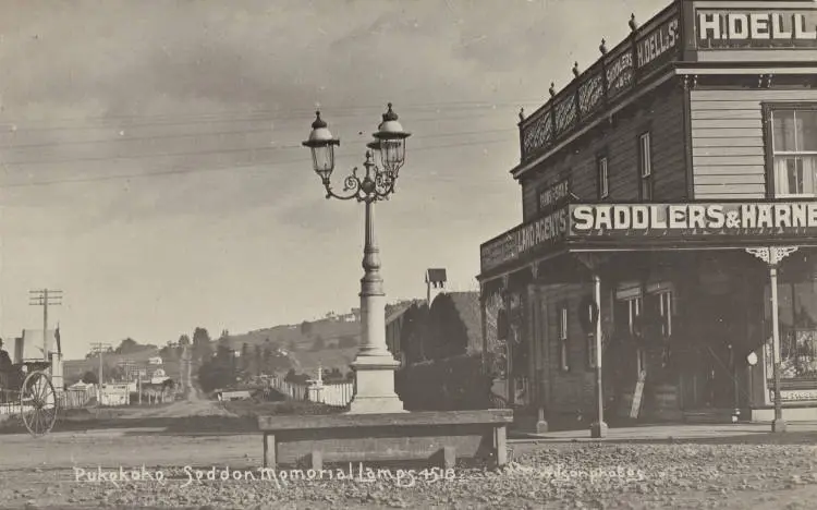 'Seddon Memorial Lamps', Pukekohe, ca 1915