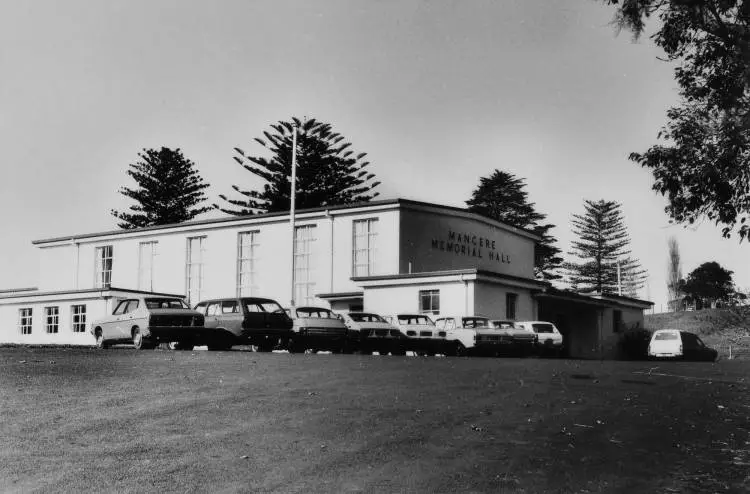 Māngere Memorial Hall, Māngere Bridge, 1980