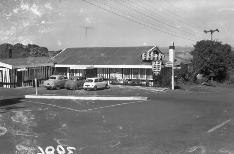 Toby Jug Restaurant at Titirangi.