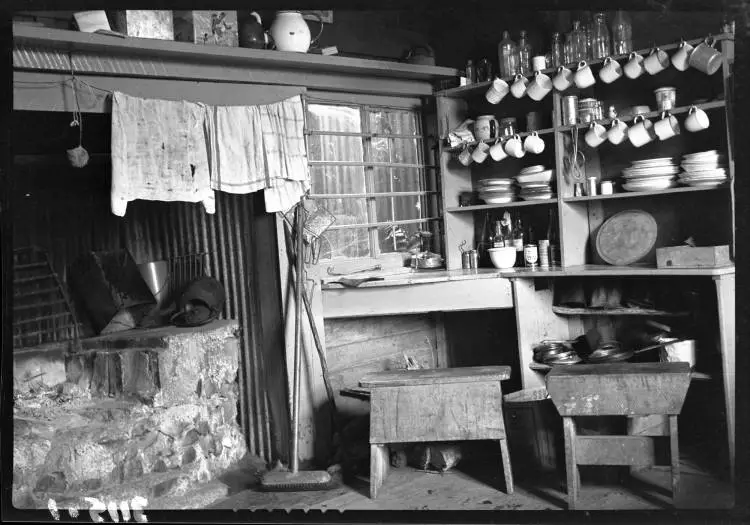 Ngaro te Kotare hut interior, Waitakere Ranges.