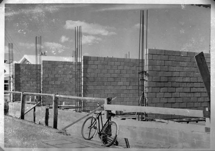 Sunde Buildings under construction, Glen Eden.