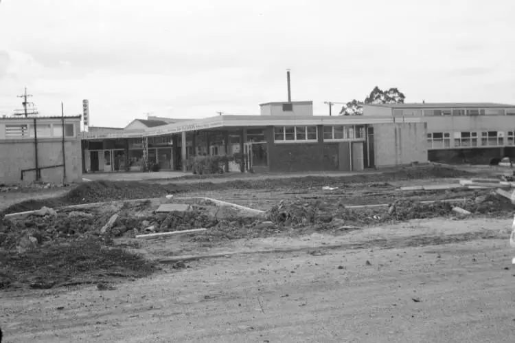 New shopping centre construction in Henderson.