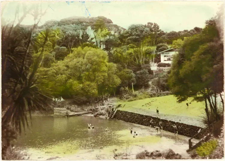 Falls Park pool, Henderson.