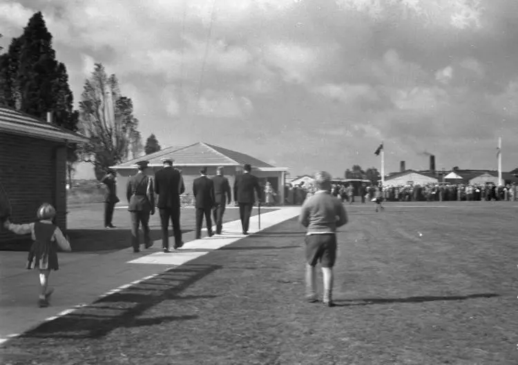 Unveiling of New Lynn War Memorial on Anzac Day.