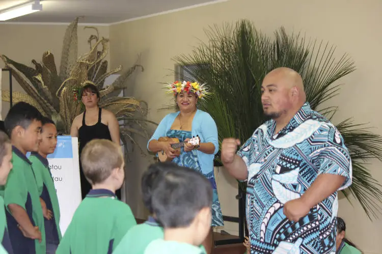 Urbanesia dance workshop at Pacifica Arts Centre.