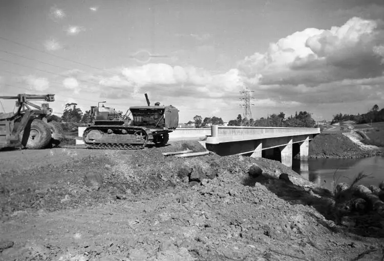Henderson Creek motorway bridge, Te Atatu.