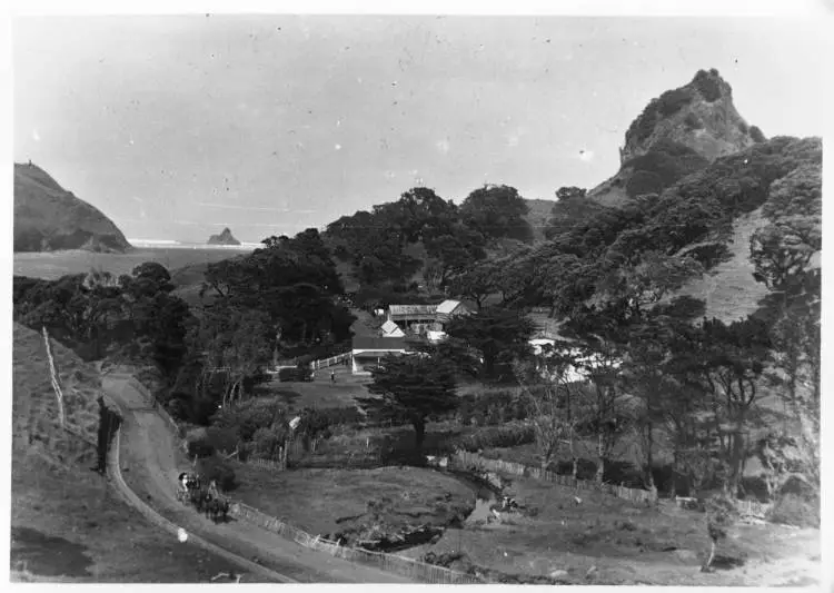 Farley's boarding house, Karekare.
