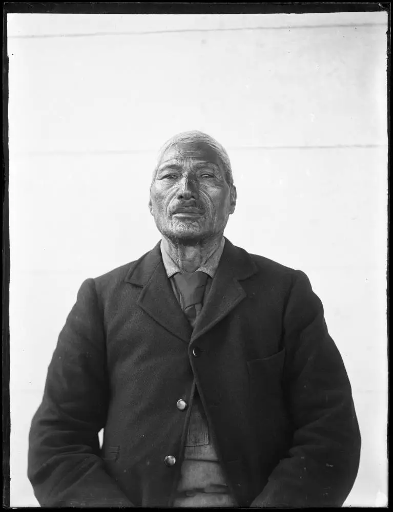 Atama Paparangi, 1899