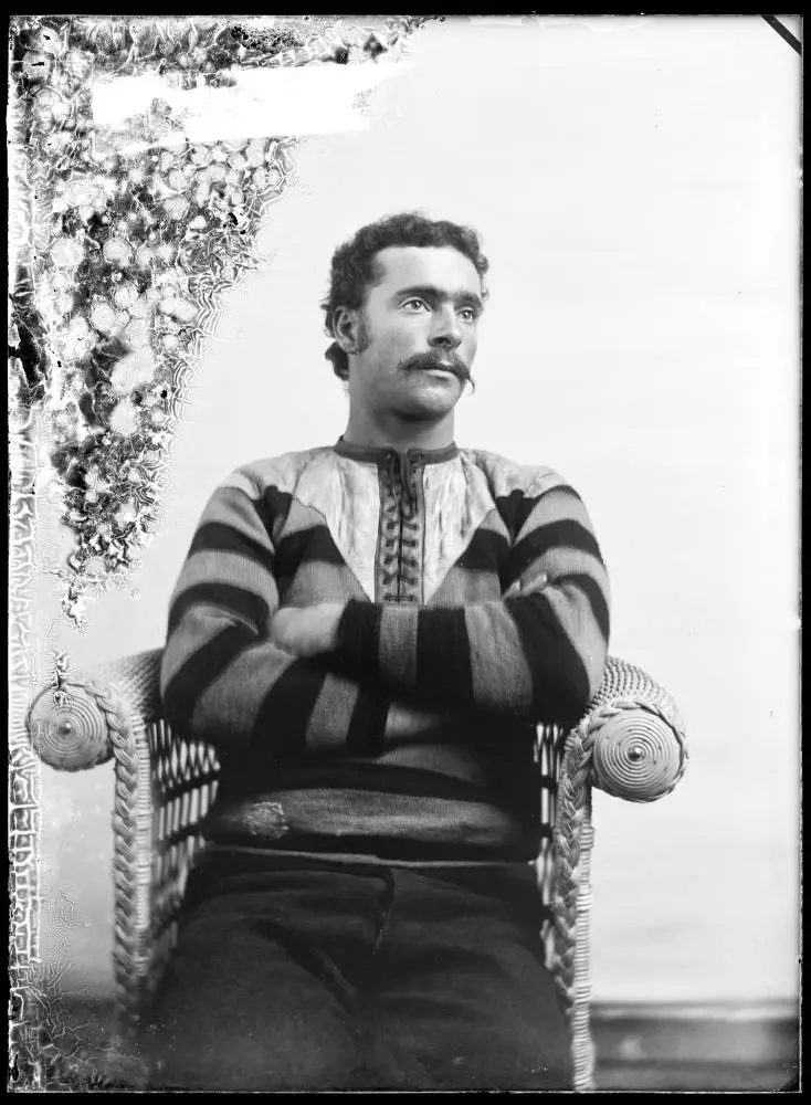 Ray Irvine, 1900
