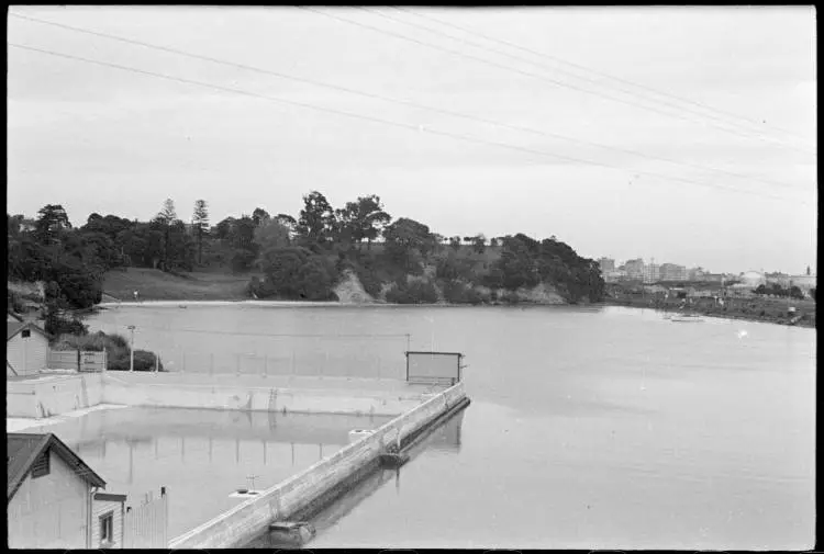 Parnell Baths