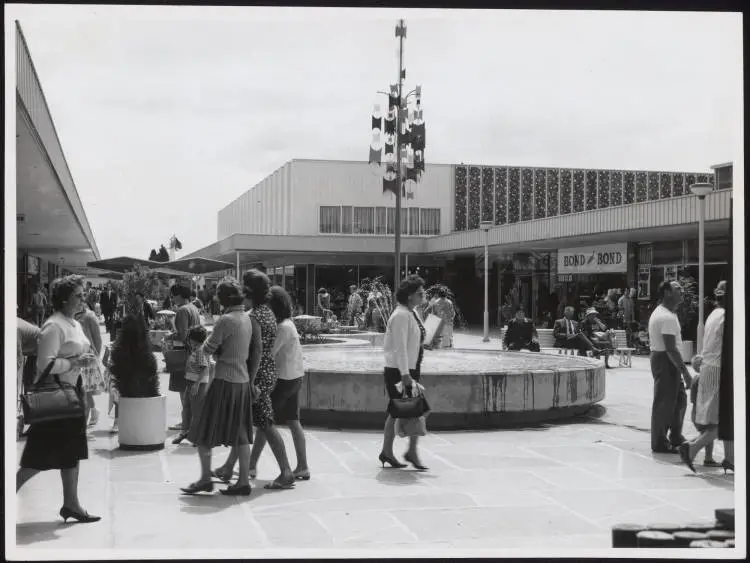 An outdoor water feature at Lynnmall, New Lynn, 1963