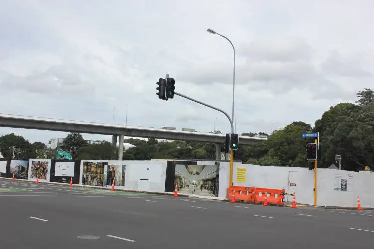 Corner of Broadway and Mortimer Pass, Newmarket, 2018