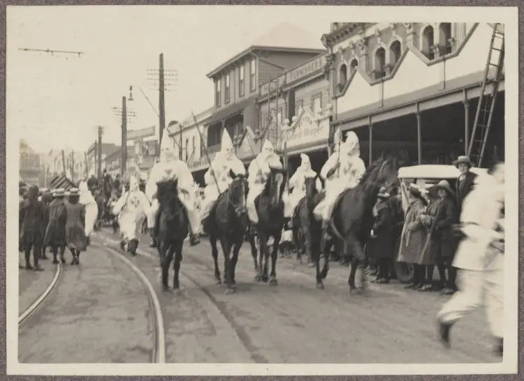 University of Auckland Capping Parade on Karangahape Road, 1923