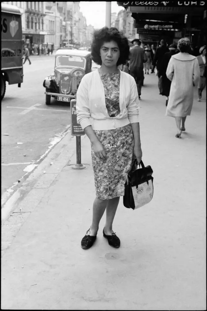 Street photo, Queen Street, Auckland, 1960