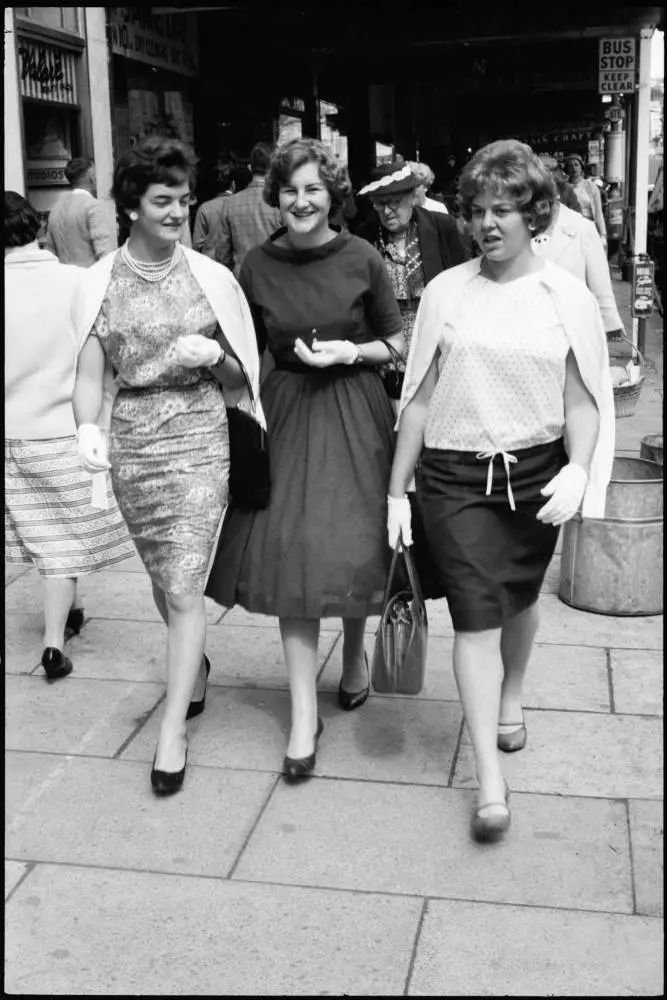 Street photo, Queen Street, Auckland, 1960