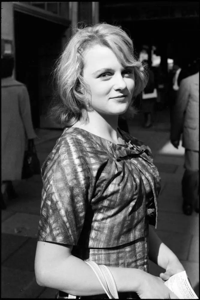 Street photo, Queen Street, Auckland, 1960