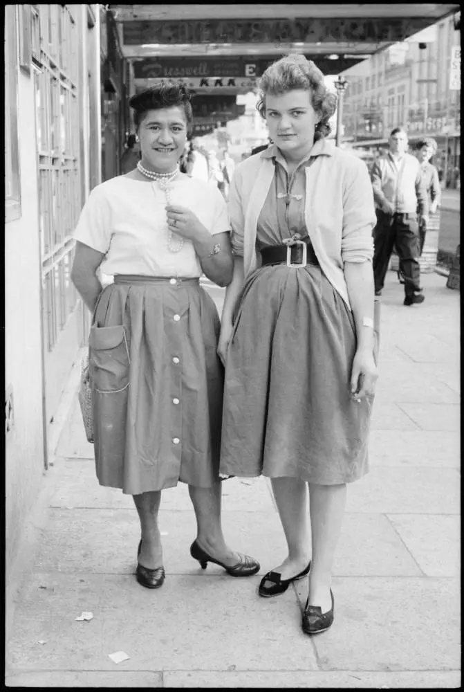 Street photo, Queen Street, Auckland, 1960