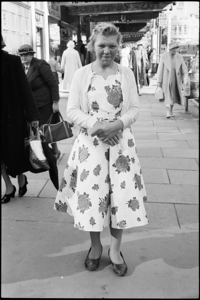 Street photo, Queen Street, Auckland, 1960