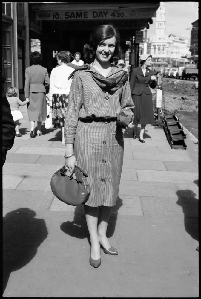 Street photo, Queen Street, Auckland, 1960