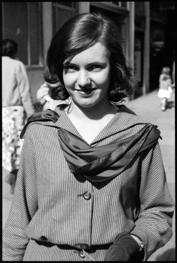 Street photo, Queen Street, Auckland, 1960