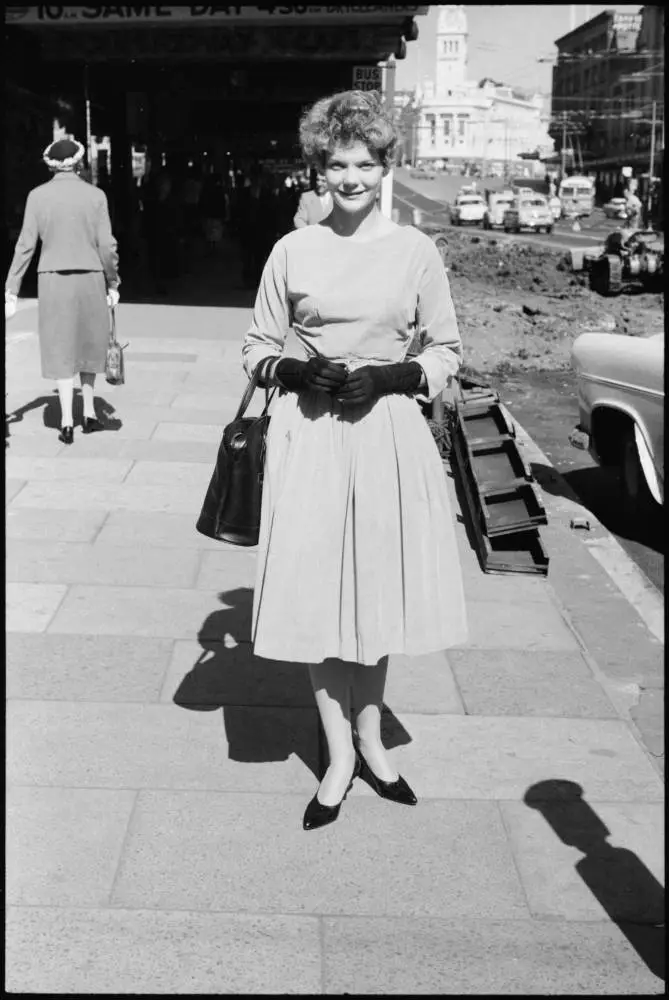 Street photo, Queen Street, Auckland, 1960