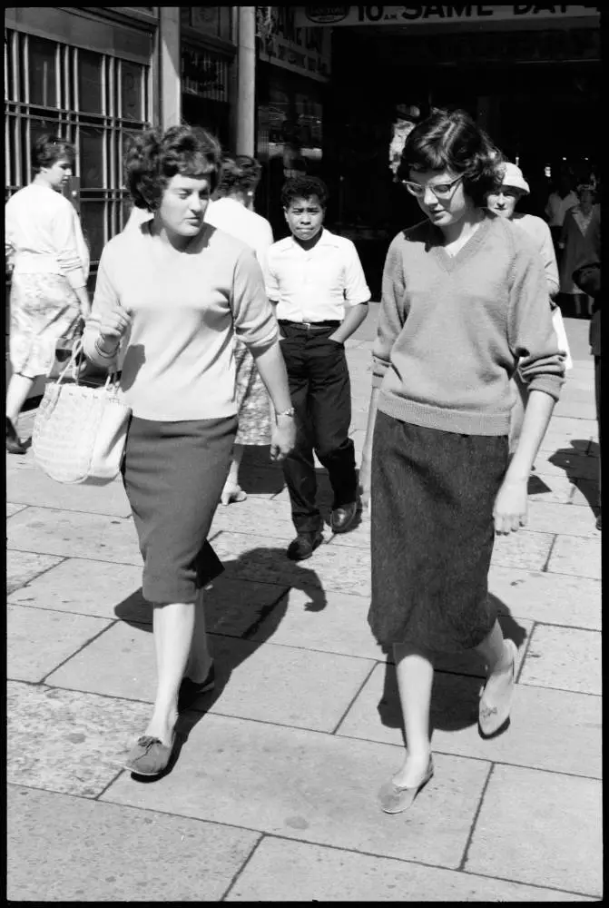 Street photo, Queen Street, Auckland, 1960