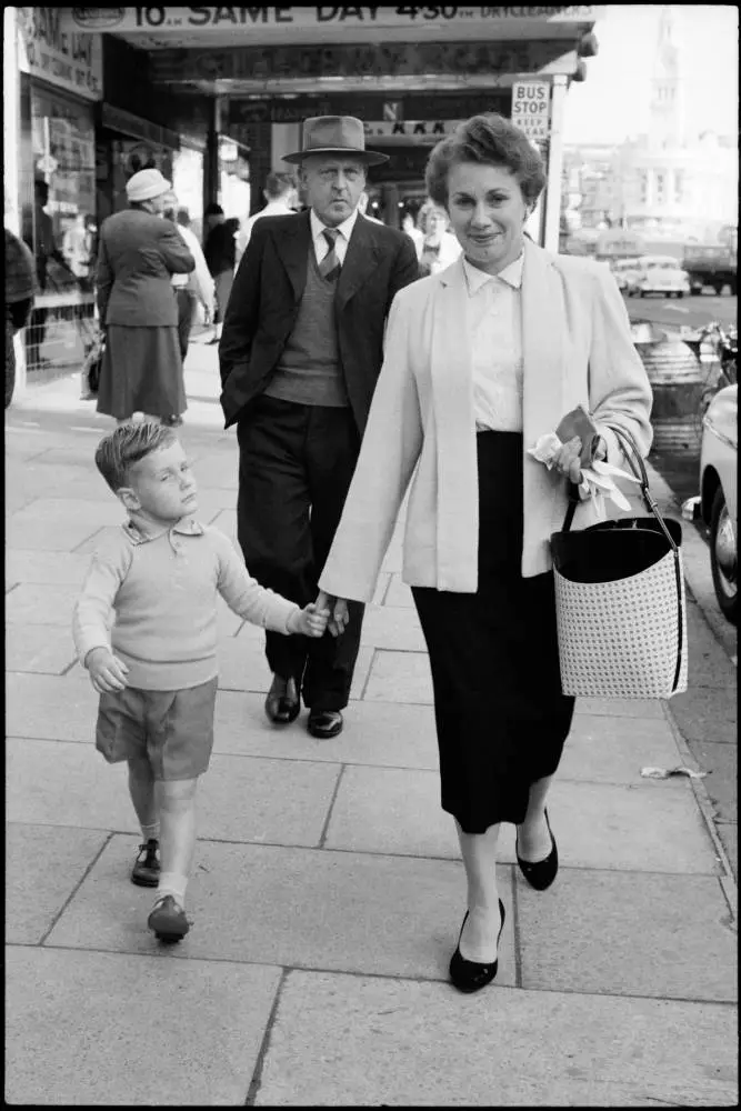 Street photo, Queen Street, Auckland, 1960