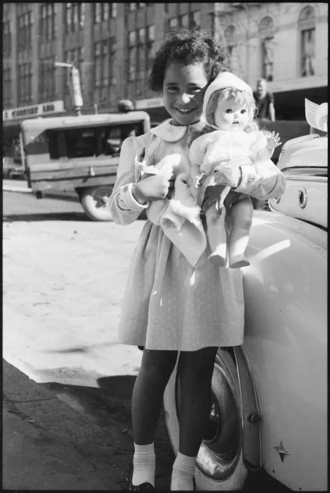 Street photo, Queen Street, Auckland, 1960