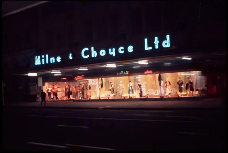 Milne and Choyce, Queen Street at night, 1962