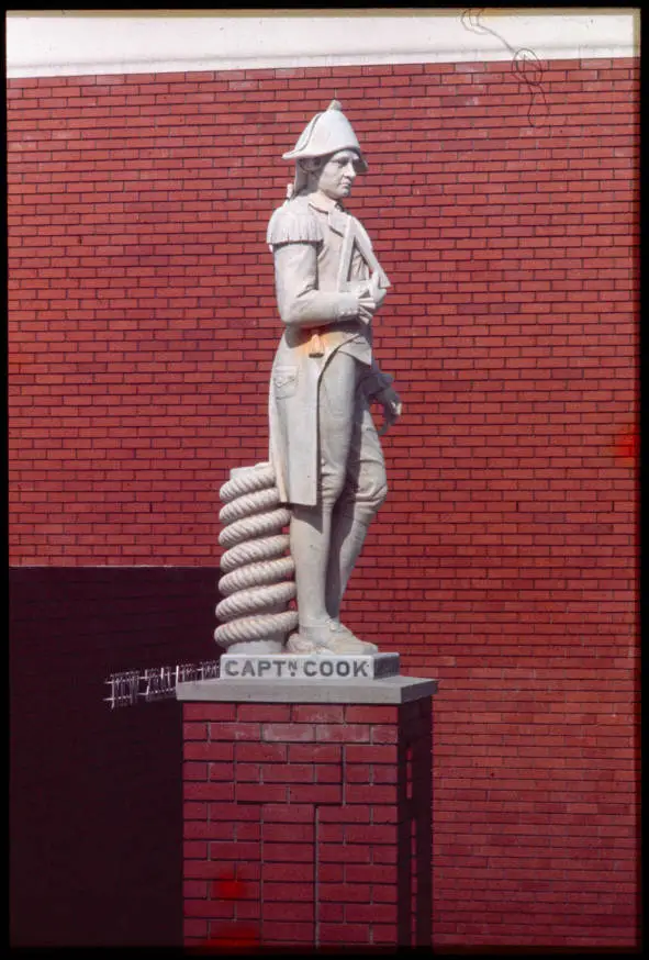 Statue of Captain Cook, 1961
