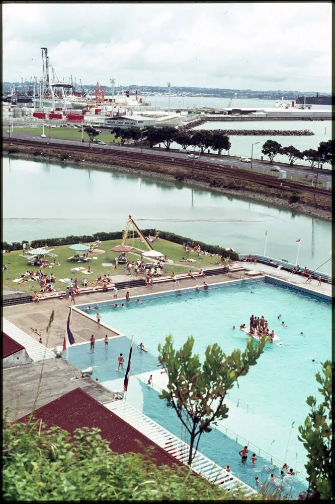 Parnell Baths, 1972