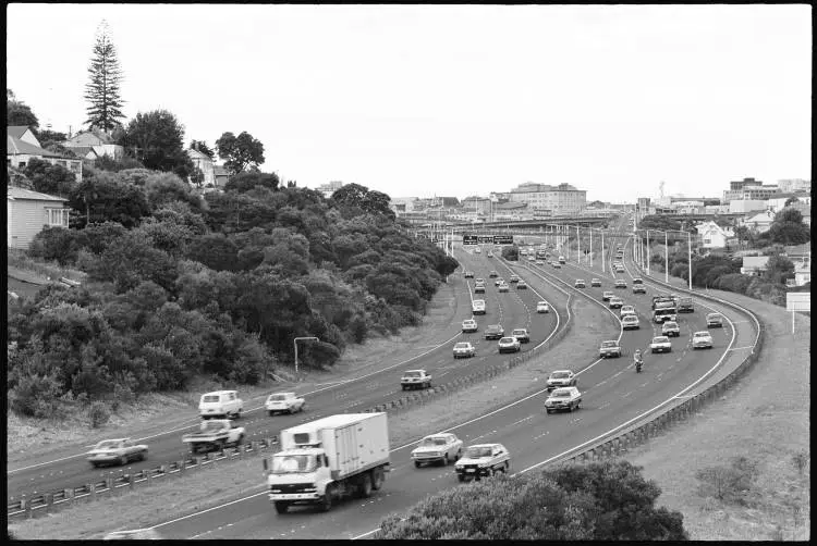North Western Motorway, 1989