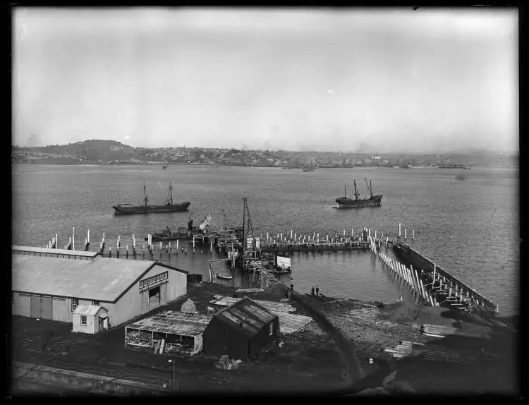 Extension to Calliope Dock, Devonport, 1907