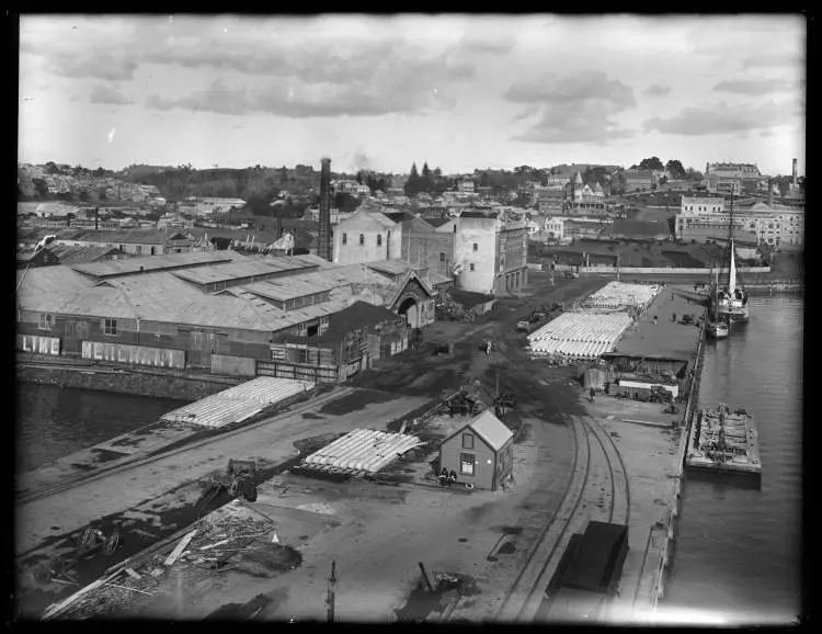 Railway Wharf and Emily Place, 1907