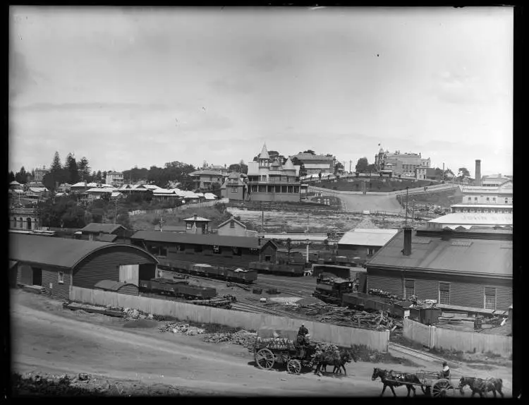 Railway yards, Admiralty House and Emily Place, 1903