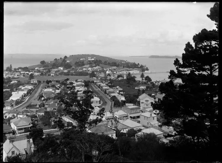 North Head from Mount Victoria, Devonport, 1920